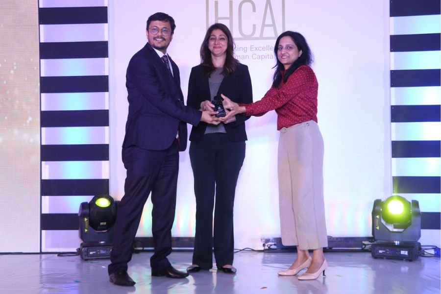 uExcelerate bags awards for Startup of the Year and Technology Solution Provider of the year at ETHR Human Capital Awards 2023