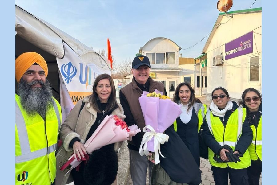 New Jersey Governor Phil Murphy & First Lady Join UNITED SIKHS at Ukraine, Praise on Relief Efforts