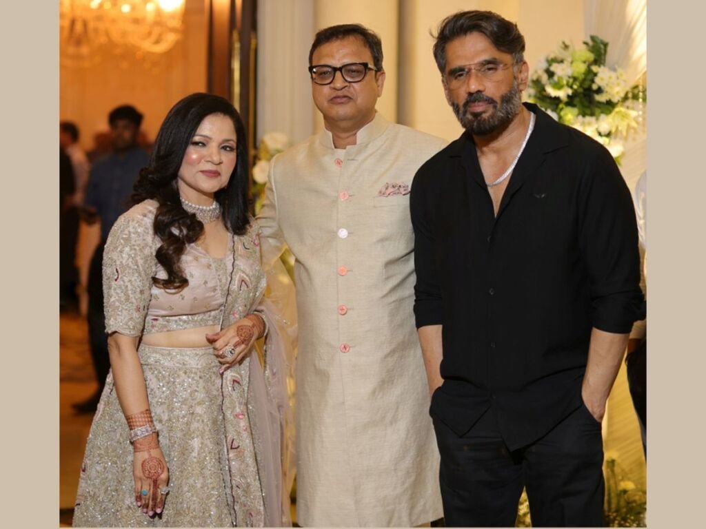 Bollywood Star Suniel Shetty Joins Celebration as Anniversary Couple Navneet & Neena Kapoor Mark 25 Years of Love and Commitment – World News Network